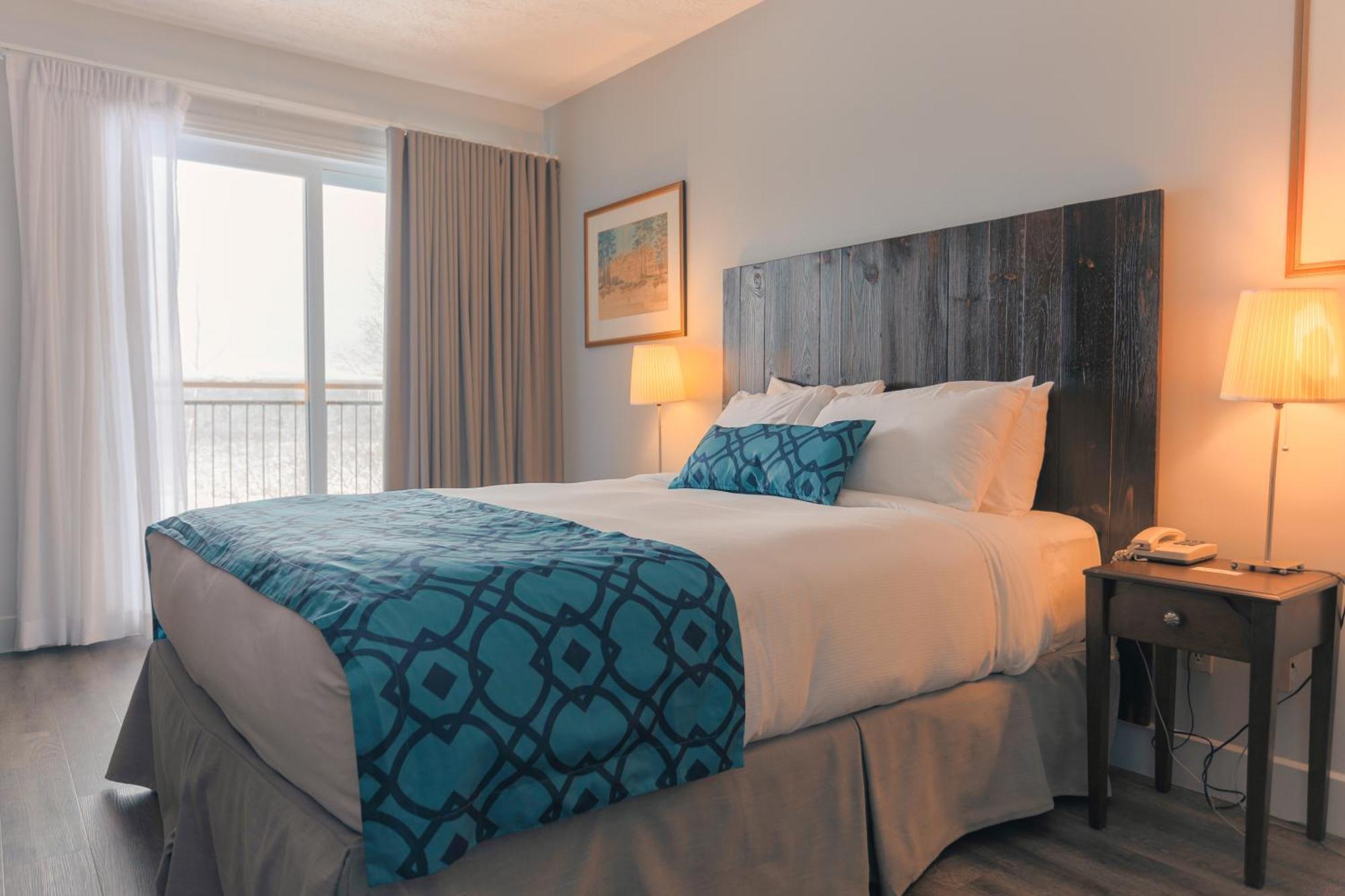 Hotel Lac Brome Лак-Бром Экстерьер фото