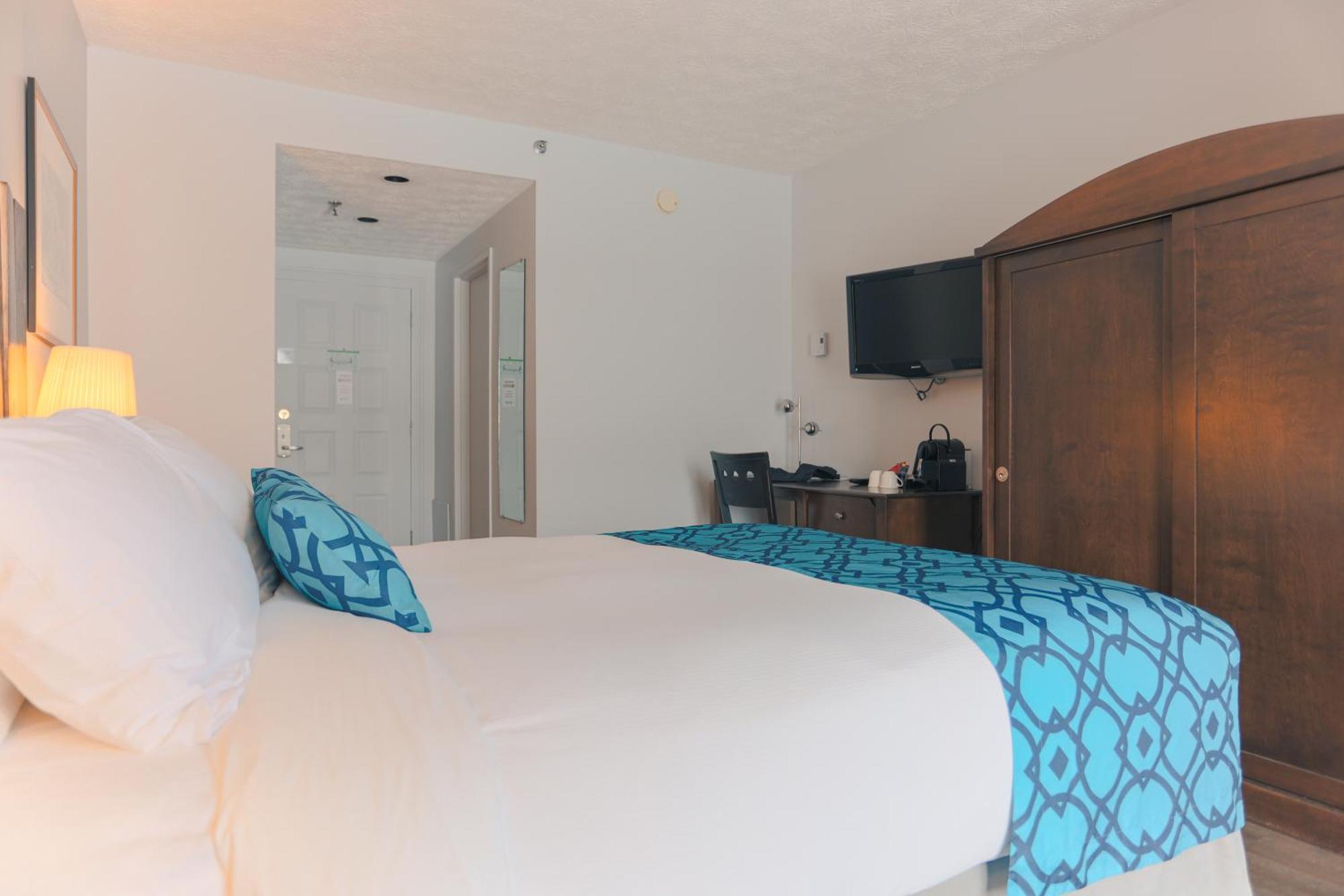 Hotel Lac Brome Лак-Бром Экстерьер фото